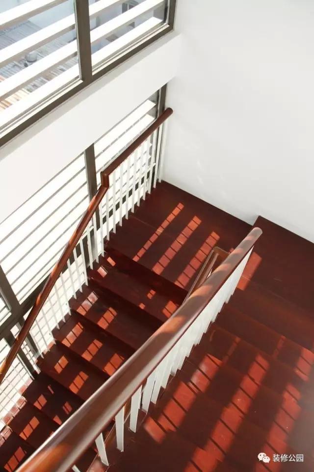 6.5米X11米，滿眼綠色的鄉(xiāng)村別墅，含平面圖