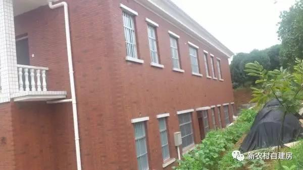 婆家非要兩兄弟把房子建在一起，現(xiàn)在好了