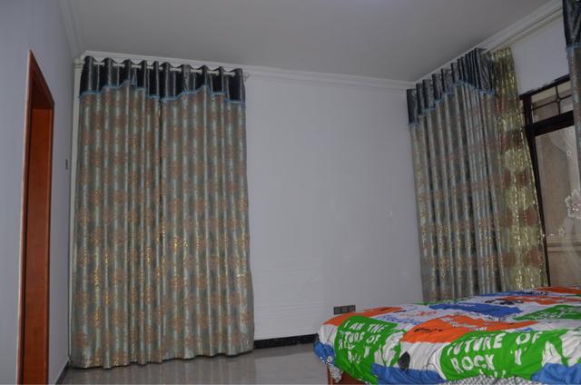 本套小別墅建成后，全村男女老少都來(lái)圍觀，主體30萬(wàn)，貴嗎？