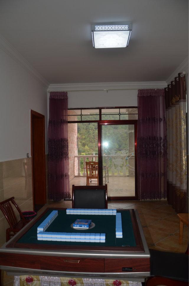 本套小別墅建成后，全村男女老少都來(lái)圍觀，主體30萬(wàn)，貴嗎？