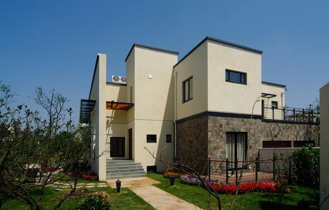 真羨慕農(nóng)村人，有地可以建別墅，要是我做夢(mèng)都會(huì)笑醒的