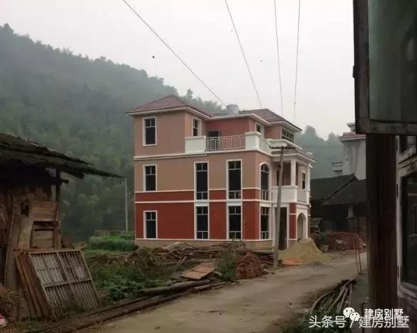 借錢也要蓋的一款別墅圖，房子周正外觀大氣，太值了