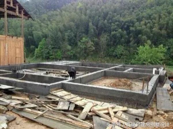 農村自建別墅圖實拍案例：11x10米三層自建房設計效果圖+平面圖，相當經濟適用