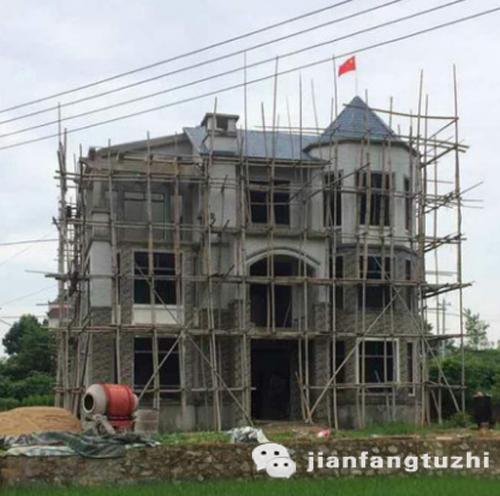 三層特色歐式城堡別墅圖，戶型精美大氣，40萬2廳6室?guī)ш柟夥啃蓍e房套房