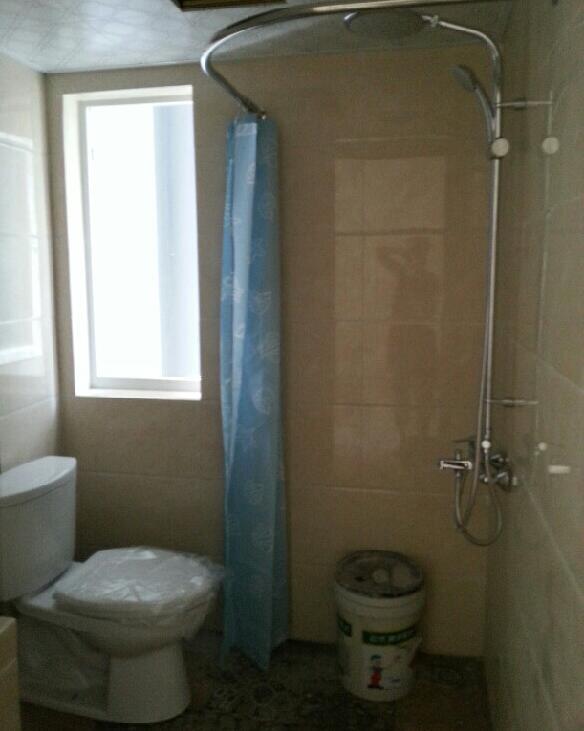 45平的新房，裝修花了6萬，簡潔溫馨，實用舒適，父母很滿意，沒有浪費一點空間！