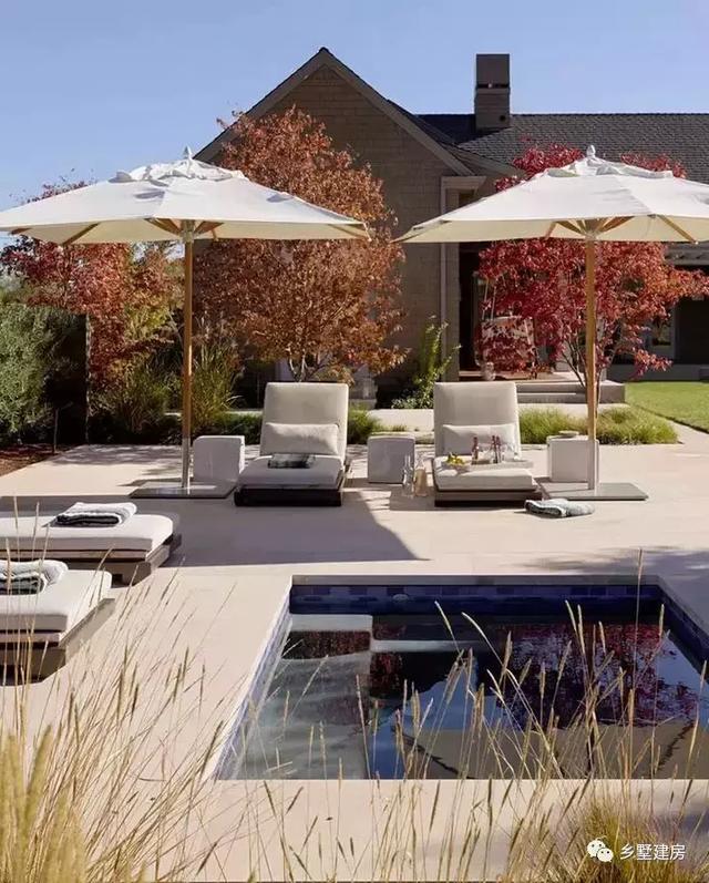 農(nóng)村二層別墅圖主體造價僅需29萬左右，帶車庫、露臺，配超大庭院，既實用又美觀！