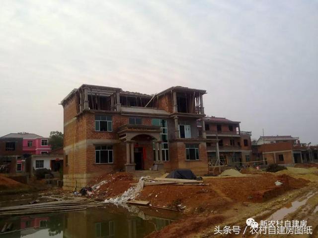 30萬的別墅設(shè)計圖，10年增值了4倍，現(xiàn)在都有人照著建