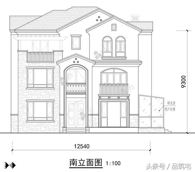 12X10三層西班牙風(fēng)格別墅圖，戶型方正、緊湊實用，有露臺有陽光房有院子，一家共享天倫~