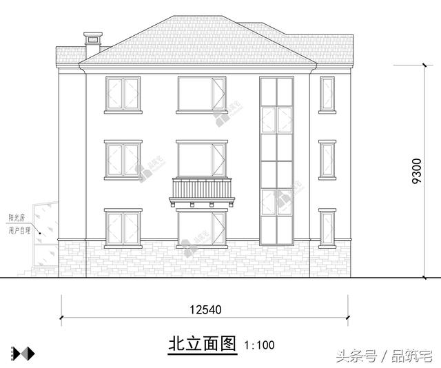 12X10三層西班牙風(fēng)格別墅圖，戶型方正、緊湊實用，有露臺有陽光房有院子，一家共享天倫~