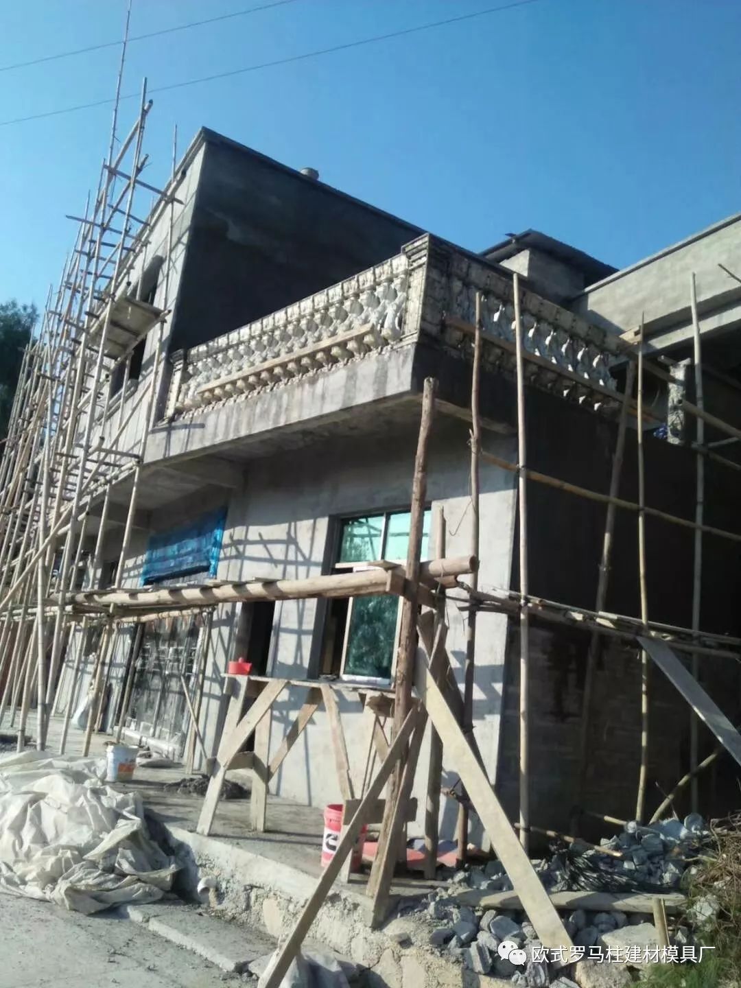 水泥藝術(shù)圍欄模具越來越流行，給城市和農(nóng)村增添色彩