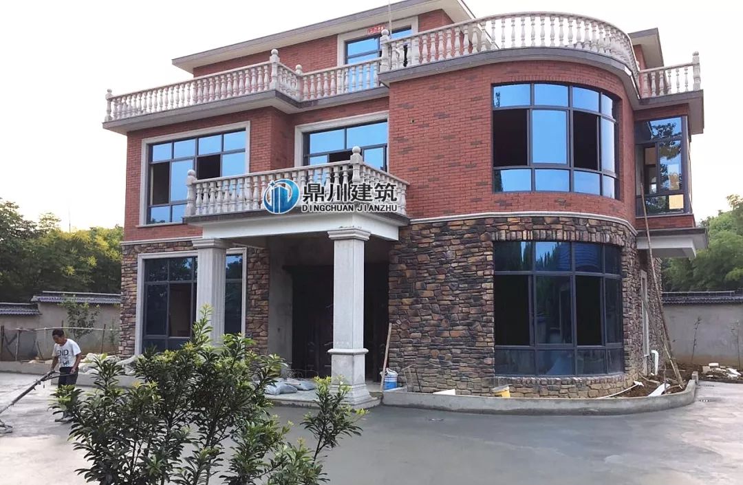 農(nóng)村自建房羅馬柱怎么做？GRC水泥預(yù)制、模板現(xiàn)澆羅馬柱