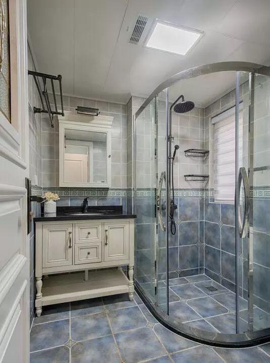 套內(nèi)105平，全屋簡直不能再唯美浪漫了，裝修一共花了28萬太值了，尤其電視墻！