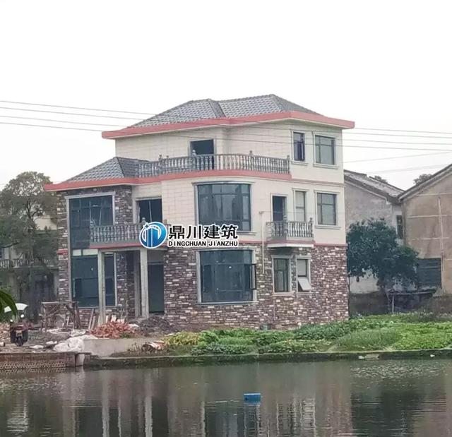 一套別墅，兩種布局設計，三層簡歐風格的別墅設計圖，造價只要28萬，建好驚艷鄰里鄉(xiāng)親