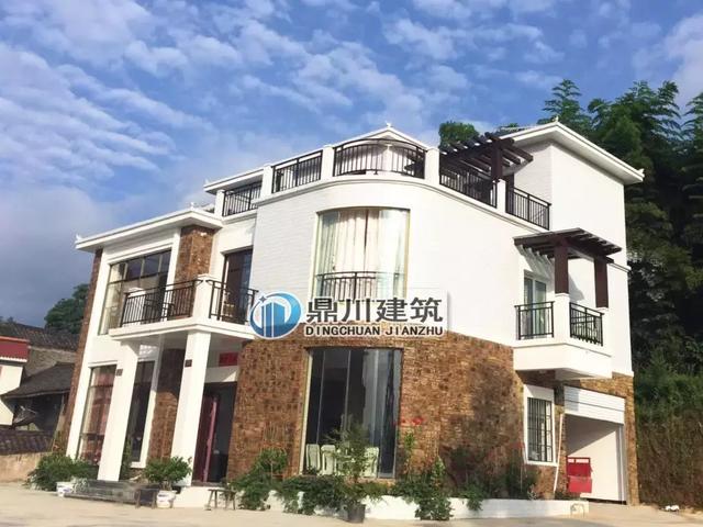 一套別墅，兩種布局設計，三層簡歐風格的別墅設計圖，造價只要28萬，建好驚艷鄰里鄉(xiāng)親