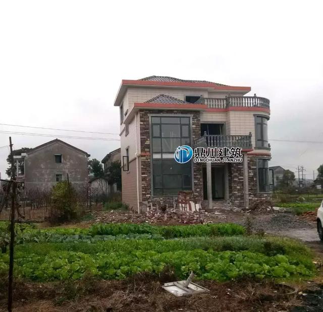 一套別墅，兩種布局設計，三層簡歐風格的別墅設計圖，造價只要28萬，建好驚艷鄰里鄉(xiāng)親