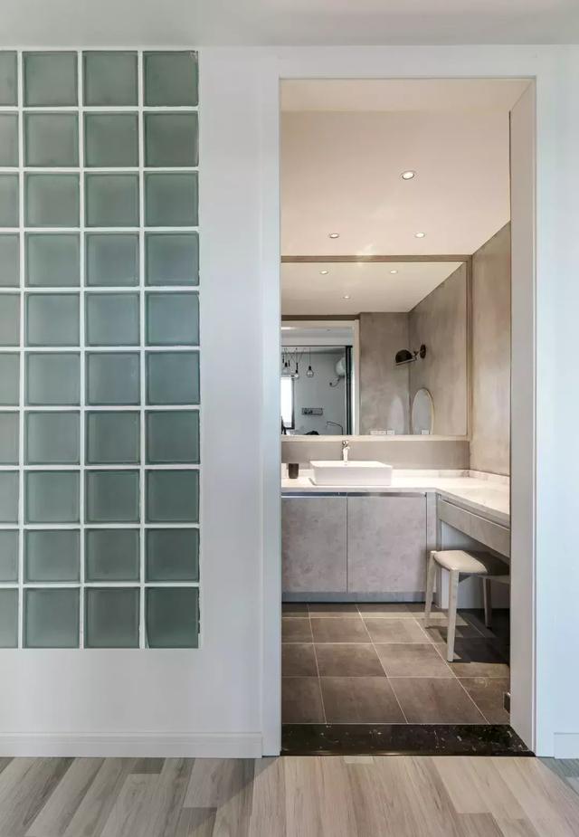 曬新家：這套93㎡新房，簡約原木設計，不渲染，不堆砌，10W搞定真的是太劃算了！