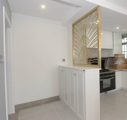 130平米房子簡約風(fēng)格裝修，黑白灰色調(diào)搭配還是那么經(jīng)典