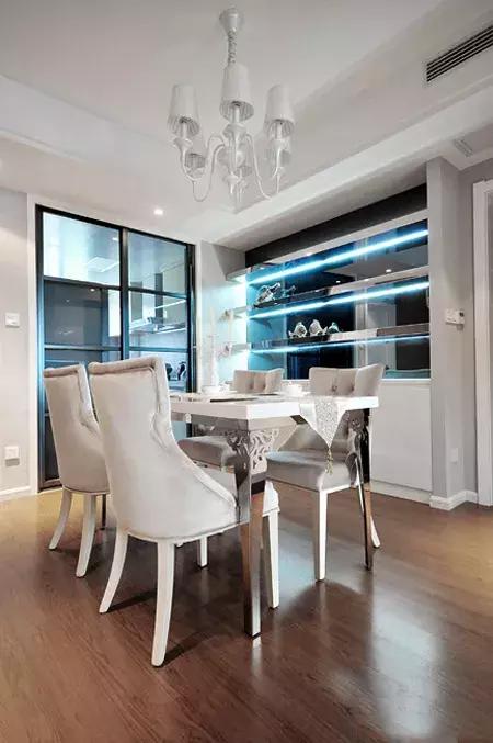 107平米的房子簡約歐式，現(xiàn)代優(yōu)雅，輕松高檔！