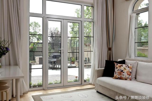 270平方米現(xiàn)代風(fēng)格別墅，簡(jiǎn)潔舒適的奢華豪宅。