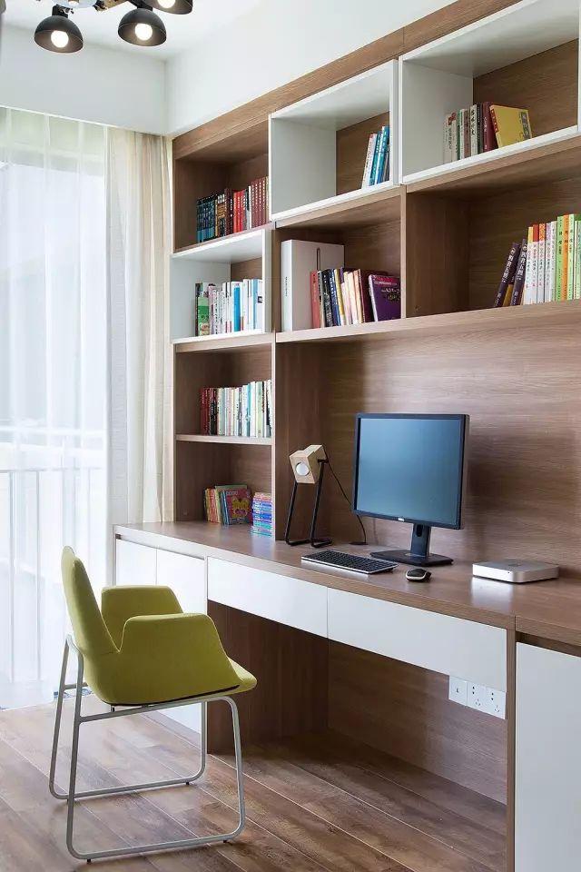 125平方的現(xiàn)代簡約風(fēng)格裝修效果圖，空間寬敞明亮，三居室的環(huán)境打造的非常簡約小資。