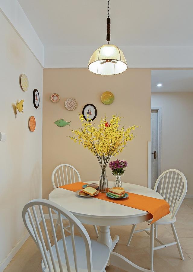 90㎡的三居室，普普通通的裝修風(fēng)格，但是很溫馨。