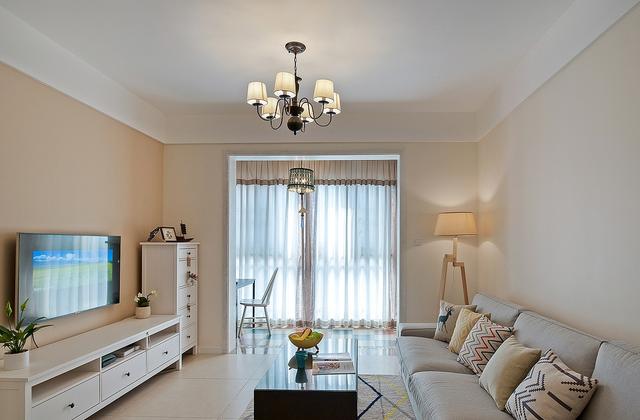 90㎡的三居室，普普通通的裝修風(fēng)格，但是很溫馨。