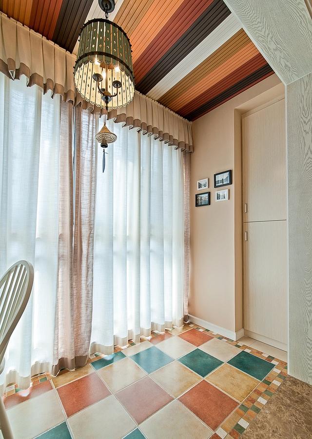 90㎡的三居室，普普通通的裝修風(fēng)格，但是很溫馨。