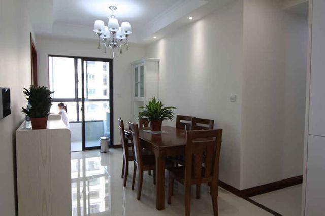 70平的小家設(shè)計(jì)簡(jiǎn)單，入住之后全家都表示很喜歡！