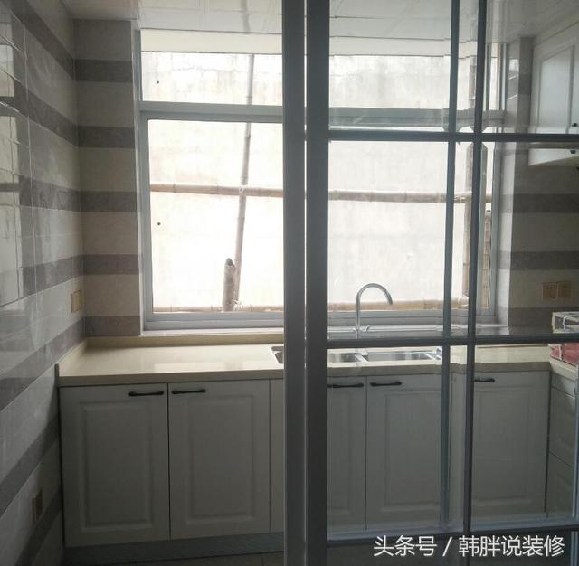 90㎡小三房簡裝8萬搞定，工薪階層新房裝修，瓷磚搭配大白墻。