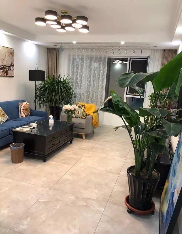 偏美式風(fēng)格裝修，裝修4個(gè)多月，最滿意客廳裝修，榻榻米美觀又實(shí)用