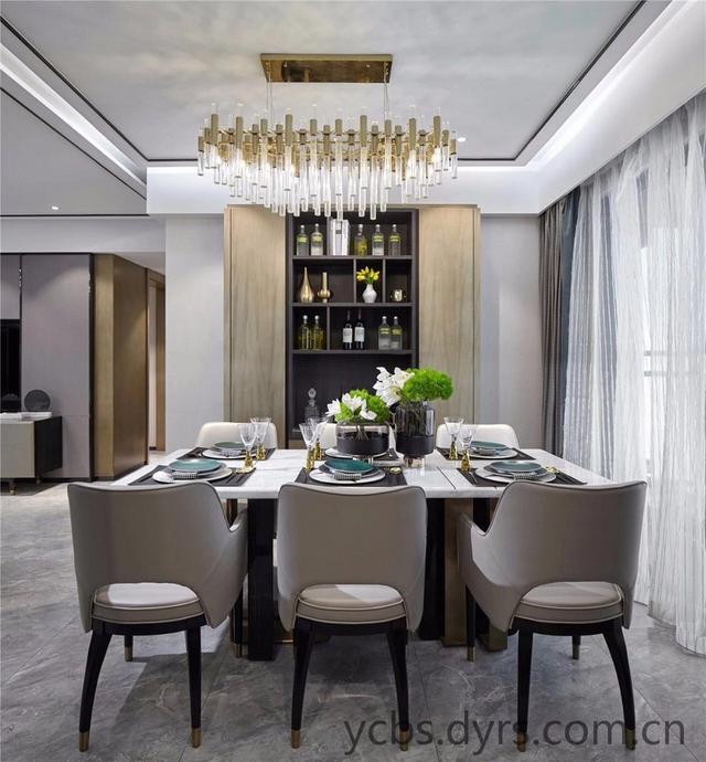 為大家分享的一套的很完美的現(xiàn)代簡約風(fēng)格裝修方案。