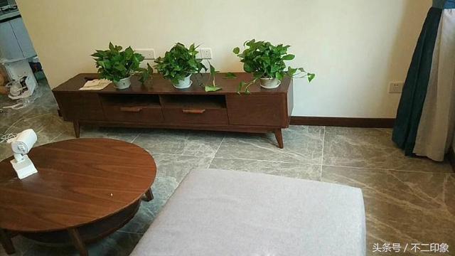 裝修花了3個(gè)月完成，全屋不做吊頂也很喜歡，忍不住曬曬！