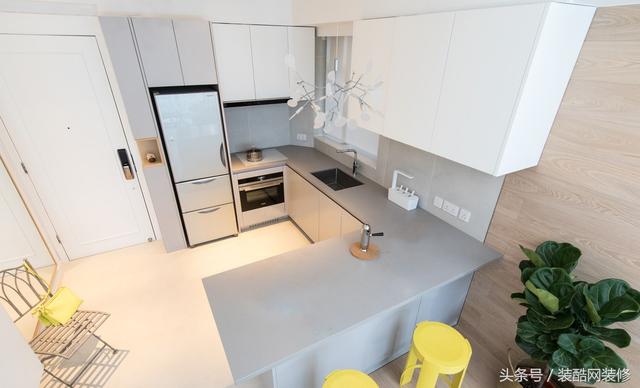 96㎡的?簡(jiǎn)約的原木風(fēng)裝修，室內(nèi)裝潢整潔簡(jiǎn)約，最?lèi)?ài)客廳清新的裝修，自然環(huán)保