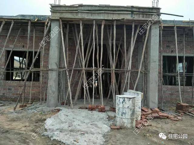 曬家丨回鄉(xiāng)蓋別墅，80歲母親全程監(jiān)工，60萬建成引來全鄉(xiāng)觀摩！