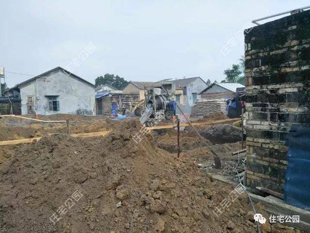 曬家丨回鄉(xiāng)蓋別墅，80歲母親全程監(jiān)工，60萬建成引來全鄉(xiāng)觀摩！