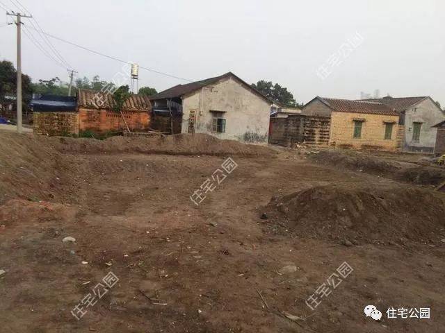 曬家丨回鄉(xiāng)蓋別墅，80歲母親全程監(jiān)工，60萬建成引來全鄉(xiāng)觀摩！