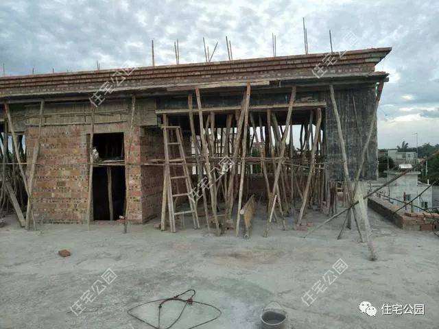 曬家丨回鄉(xiāng)蓋別墅，80歲母親全程監(jiān)工，60萬建成引來全鄉(xiāng)觀摩！