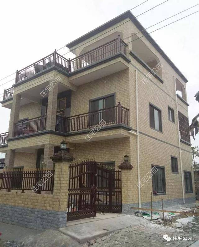 曬家丨回鄉(xiāng)蓋別墅，80歲母親全程監(jiān)工，60萬建成引來全鄉(xiāng)觀摩！