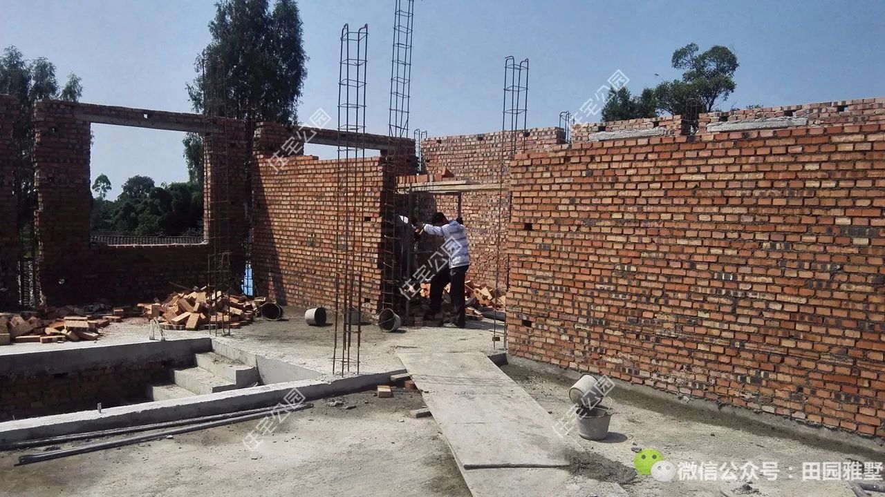 明星戶型神還原，37萬不僅路修好房建成，還把裝修化糞池也搞定了？丨施工隊作品展