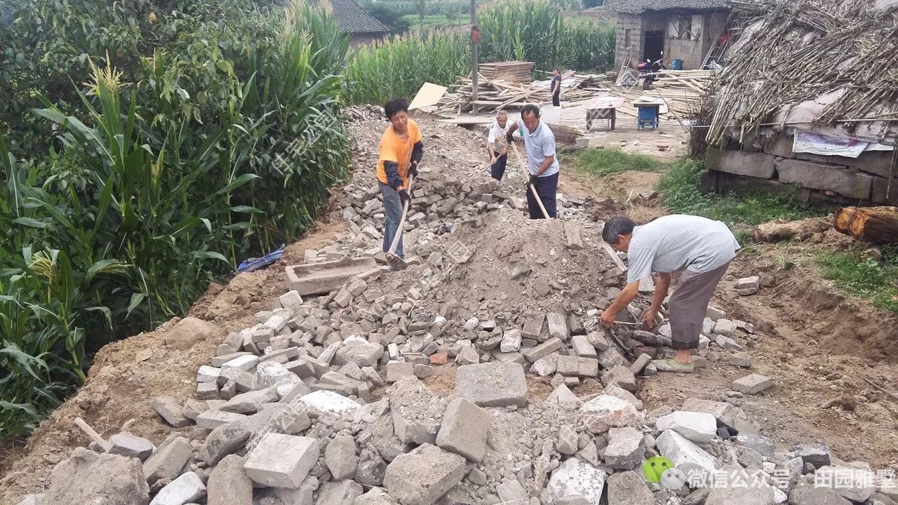 明星戶型神還原，37萬不僅路修好房建成，還把裝修化糞池也搞定了？丨施工隊作品展