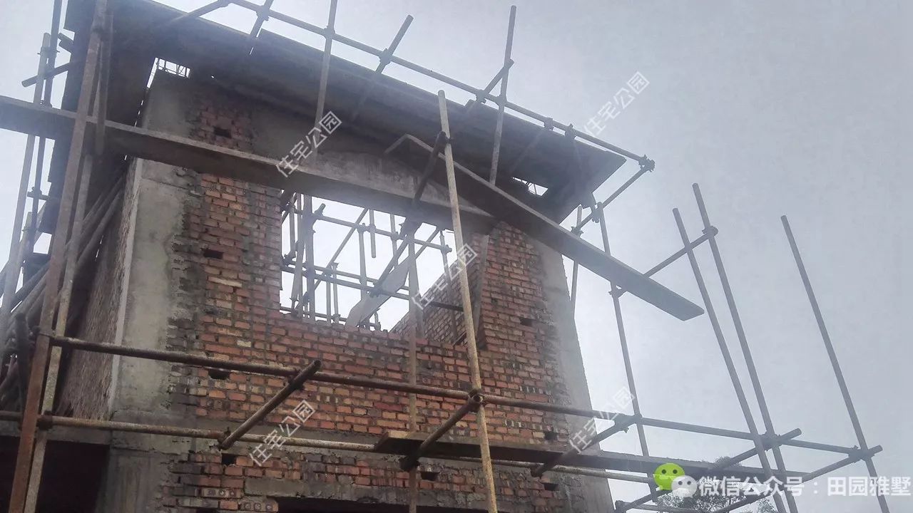 明星戶型神還原，37萬不僅路修好房建成，還把裝修化糞池也搞定了？丨施工隊作品展