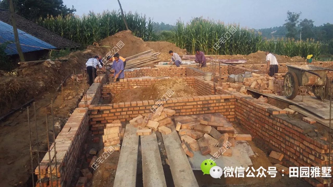 明星戶型神還原，37萬不僅路修好房建成，還把裝修化糞池也搞定了？丨施工隊作品展