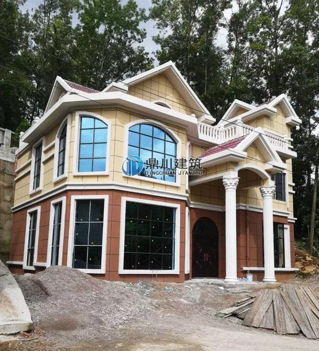 5套農(nóng)村小別墅效果圖和實拍圖的對比，第1套100%還原效果圖，第3套造價才25萬