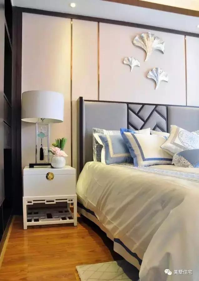 平屋頂新中式別墅圖，一種風格，兩種設計，好房子就是受歡迎