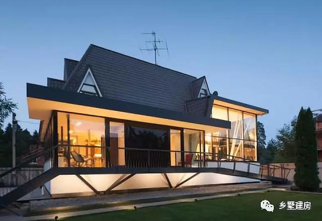 一款只需要20萬(wàn)就能建起的農(nóng)村二層別墅，四室兩廳還有書房露臺(tái)加車庫(kù)，你不心動(dòng)嗎？