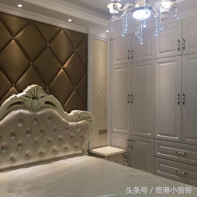 新房花了20萬請表哥裝修完工，全屋真漂亮，電視墻特別搶眼！