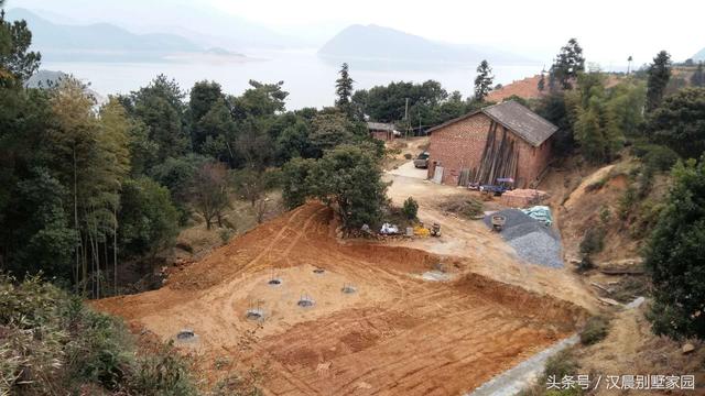 17.6米X15.6米歐式四層別墅設(shè)計(jì)圖，豪華大氣，帶大露臺(tái)+車庫(kù)，商住兩用