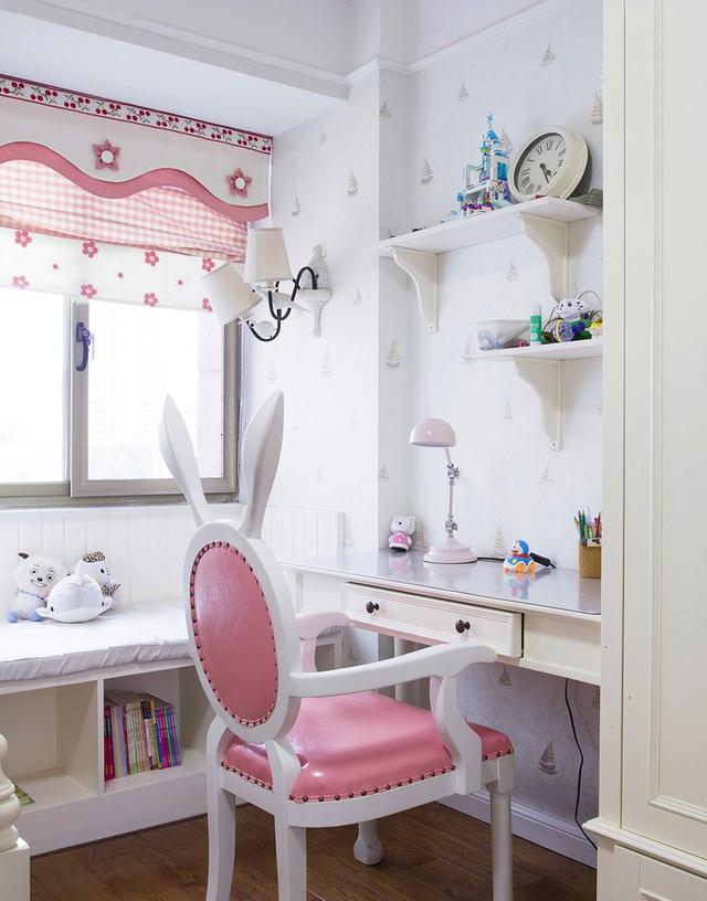 200平美式風(fēng)格裝修，特別喜歡家里的后花園，可以享受花開的好時光。