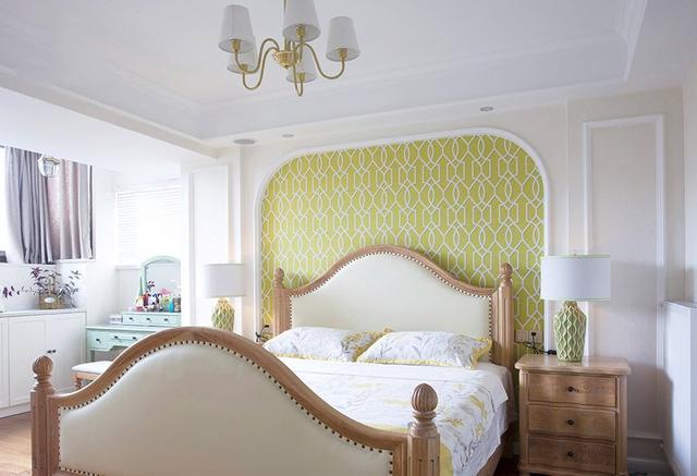 200平美式風(fēng)格裝修，特別喜歡家里的后花園，可以享受花開的好時光。