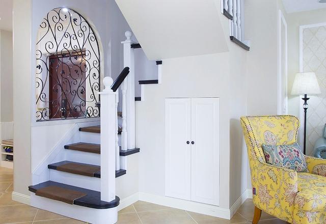 200平美式風(fēng)格裝修，特別喜歡家里的后花園，可以享受花開的好時光。